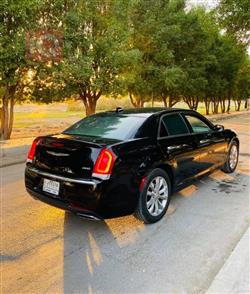 کرایسلەر 300